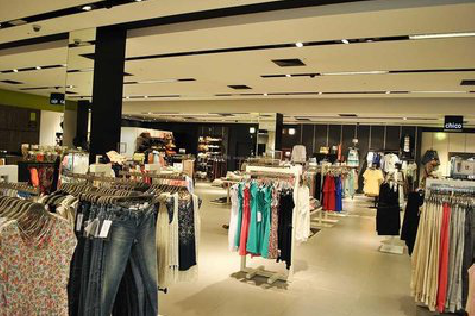 安龙商场里的店面怎么装修？